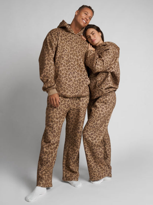 EVORA® Minimalist Straight Leg Sweatpants