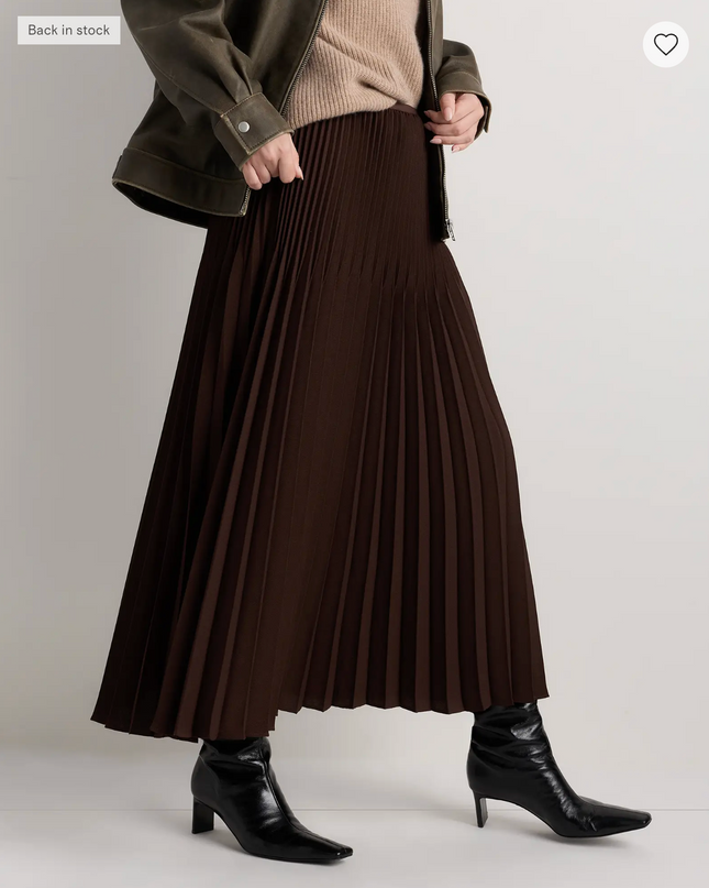 EVORA® Pleated Matte Midi Skirt