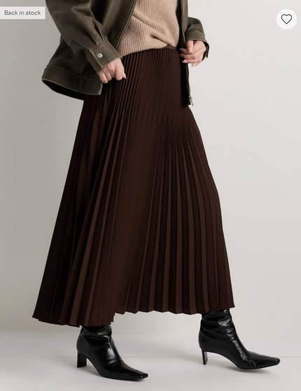 EVORA® Pleated Matte Midi Skirt
