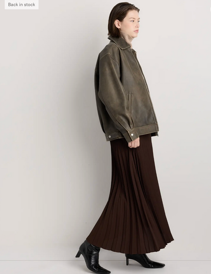 EVORA® Pleated Matte Midi Skirt
